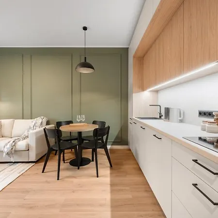 Апартаменты Cozy Nest In The Heart Of The